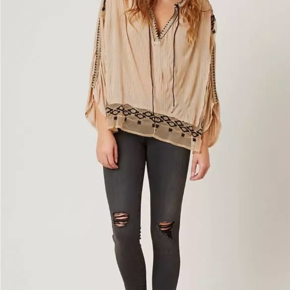 Free People Eden Top -Women's/ Size Cut Out -ML /Shirts/Blouses in Ballet|Buckle